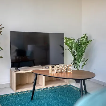 Luxury Penthouse 1br Terrace * Gzira