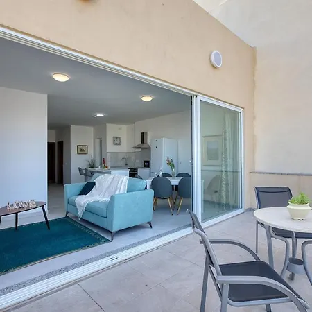 Luxury Penthouse 1br Terrace * Gzira